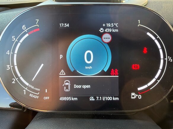 2022 Mini Hatch Cooper III (F55/F56) Рестайлинг 2, серебристый, 2850000 рублей - вид 21