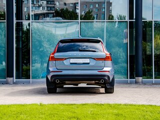 2018 Volvo XC60 II, голубой, 3180000 рублей, вид 4