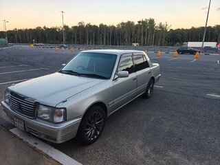 2002 Toyota Crown Sedan XS10, серебристый, 950000 рублей, вид 1