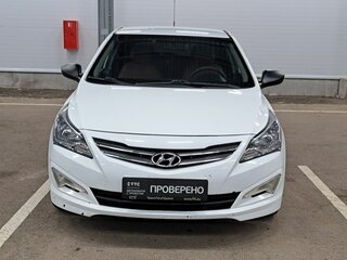 2016 Hyundai Solaris I Рестайлинг, белый, 735000 рублей, вид 2