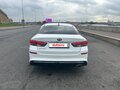 2018 Kia Optima IV Рестайлинг, белый, 1680000 рублей - вид 2