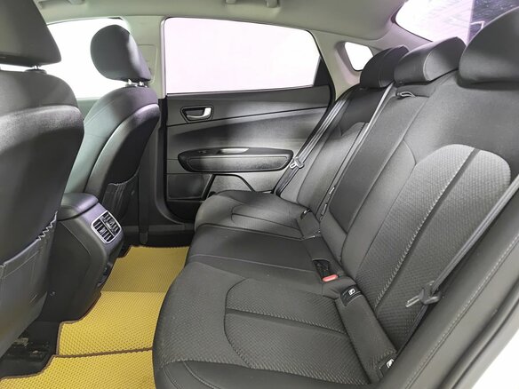 2020 Kia Optima IV Рестайлинг, белый - вид 11