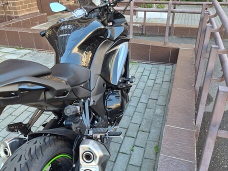 2019 Kawasaki Z 1000SX, чёрный, 1050000 рублей, вид 2