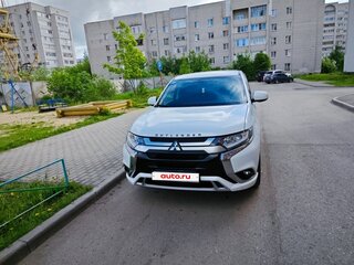 2022 Mitsubishi Outlander III Рестайлинг 3, белый, 2590000 рублей, вид 1