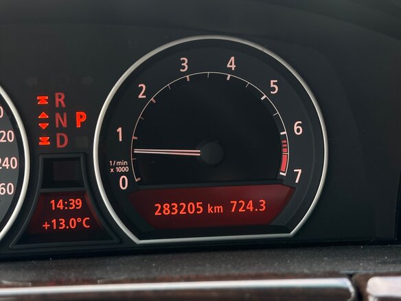 2001 BMW 7 серии Long 735Li IV (E65/E66), серебристый, 790000 рублей - вид 29