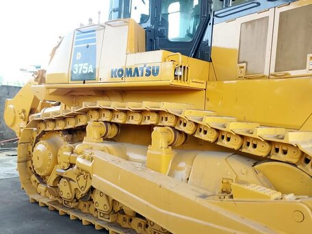 2017 Komatsu D375, жёлтый, 44000000 рублей, вид 1