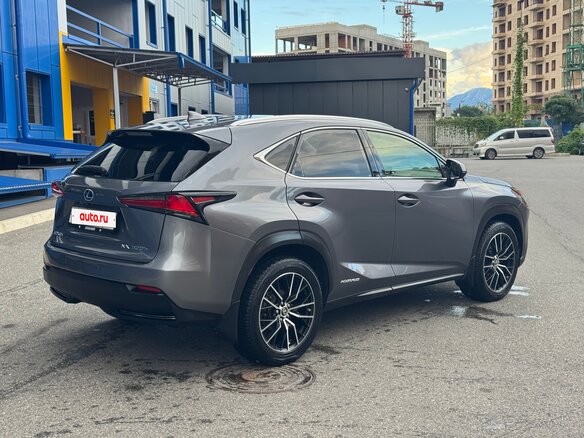 2018 Lexus NX 300h I Рестайлинг, серый, 4000000 рублей - вид 2