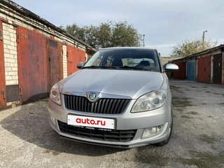 2012 Skoda Fabia II Рестайлинг, серебристый, 630000 рублей, вид 2