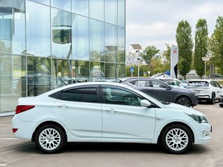 2016 Hyundai Solaris I Рестайлинг, белый, 687000 рублей, вид 4