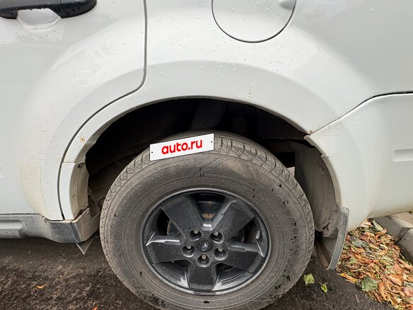 2010 Ford Escape II, белый - вид 6
