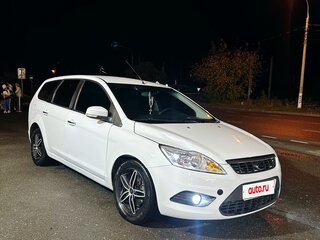 2008 Ford Focus II Рестайлинг, белый, 400000 рублей, вид 2