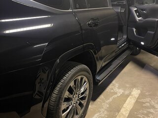 2024 Toyota Land Cruiser 300 Series, чёрный, 13900000 рублей, вид 2