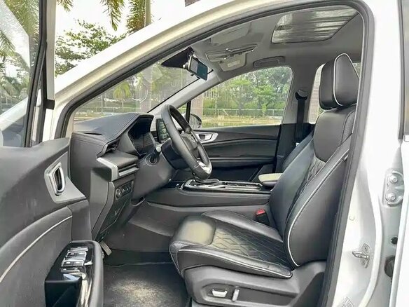 2022 Wuling Jiachen, белый, 1120000 рублей - вид 5