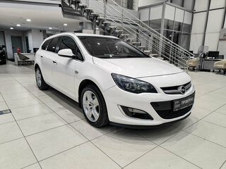 2013 Opel Astra J Рестайлинг, белый, 700000 рублей, вид 3