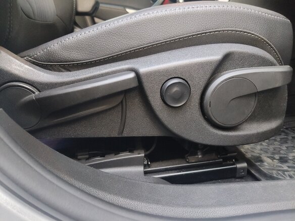 2012 Opel Astra J Рестайлинг, серебристый, 1100000 рублей - вид 14
