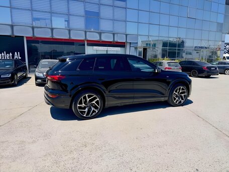 2026 Audi Q6L e-tron, чёрный, 6480000 рублей, вид 2