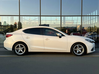 2015 Mazda 3 III (BM), белый, 1270000 рублей, вид 4