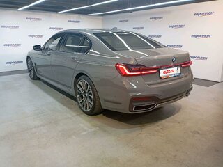 2022 BMW 7 серии Long 730Ld xDrive VI (G11/G12) Рестайлинг, серый, 8589000 рублей, вид 4