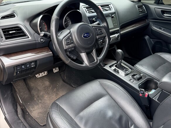 2017 Subaru Outback V, серебристый, 2350000 рублей - вид 7