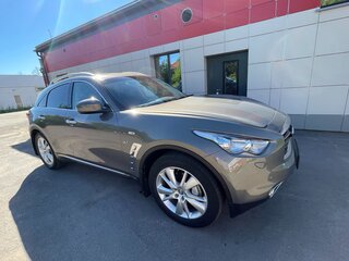 2017 Infiniti QX70, серый, 2800000 рублей, вид 2
