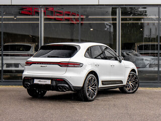 2025 Porsche Macan I Рестайлинг 2, белый, 10599000 рублей, вид 4