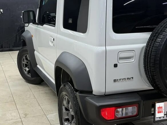 2021 Suzuki Jimny Sierra IV, белый, 2350000 рублей - вид 9