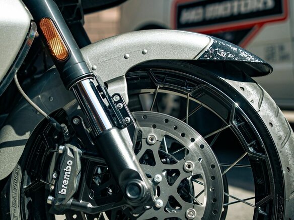 2023 Harley-Davidson CVO Road Glide, серебристый, 5850000 рублей - вид 7