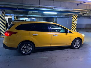 2016 Ford Focus III Рестайлинг, жёлтый, 750000 рублей, вид 4