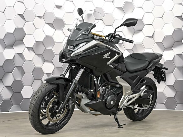 2025 Honda NC 750X, чёрный, 1299000 рублей - вид 1