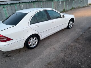 2001 Mercedes-Benz C-Класс 180 II (W203), белый, 413000 рублей, вид 3