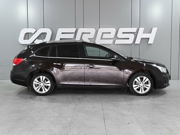 2015 Chevrolet Cruze I Рестайлинг, коричневый - вид 4