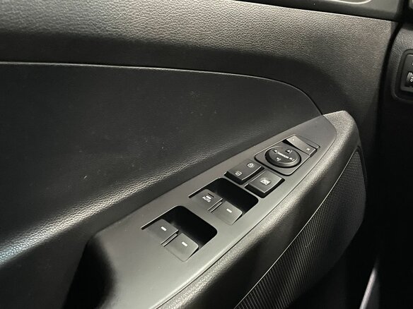 2018 Hyundai Tucson III Рестайлинг, белый, 1895000 рублей - вид 13