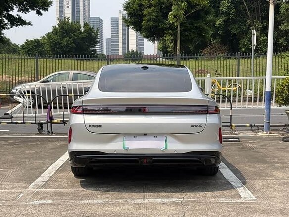 2026 Changan Qiyuan A06 28.39 kWh, серебристый, 2590000 рублей - вид 5