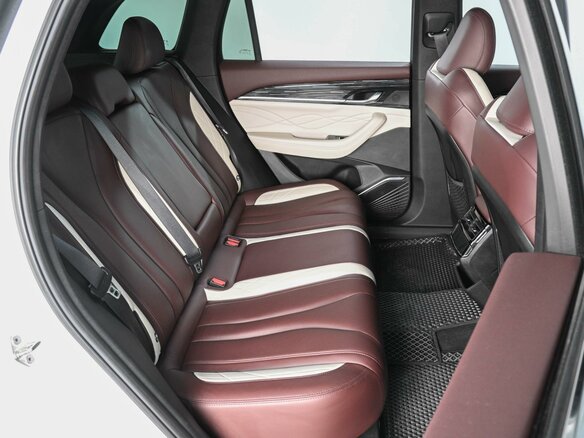 2023 Geely Monjaro I, белый, 3299000 рублей - вид 6