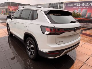 2023 Volkswagen Tayron I Рестайлинг, белый, 2210548 рублей, вид 3