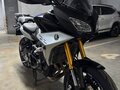 2018 Yamaha MT-09 Tracer (FJ-09), серый, 915000 рублей - вид 1