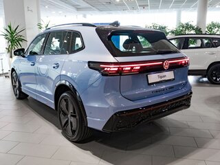 2026 Volkswagen Tiguan L Pro III (China Market), голубой, 5250000 рублей, вид 3