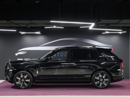 2024 Rolls-Royce Cullinan I (Series I), чёрный, 38900000 рублей, вид 2