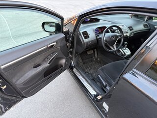 2010 Honda Civic VIII Рестайлинг, чёрный, 800000 рублей, вид 5