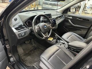 2018 BMW X1 20i xDrive II (F48), чёрный, 2731000 рублей, вид 4