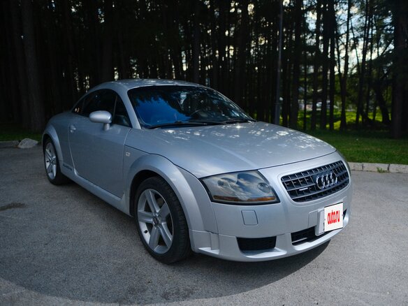 2000 Audi TT I (8N), серебристый, 600000 рублей - вид 7
