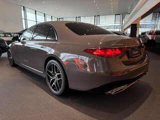 2026 Mercedes-Benz S-Класс 450 d Long 4MATIC VII (W223) Рестайлинг, серый, 30500000 рублей, вид 4