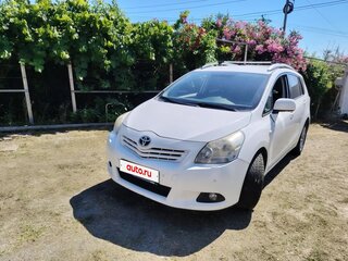2012 Toyota Verso I, белый, 1010000 рублей, вид 1