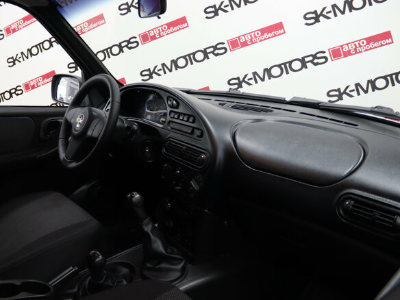 2013 Chevrolet Niva I Рестайлинг, серебристый - вид 6