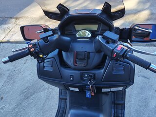 2011 Suzuki Burgman (SkyWave) 650, серый, 450000 рублей, вид 4