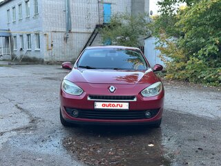 2010 Renault Fluence I, красный, 390000 рублей, вид 2