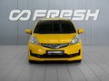 2012 Honda Fit Hybrid II, жёлтый, 1109000 рублей - вид 2