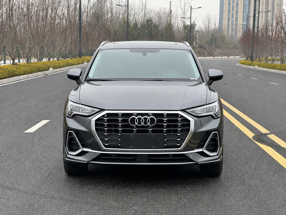 2023 Audi Q3 35 TFSI II (F3), серый - вид 1