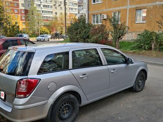2012 Opel Astra H Рестайлинг, серебристый, 420000 рублей, вид 3