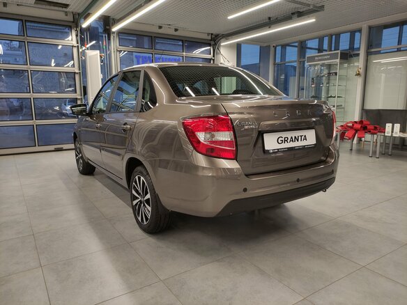 2026 Lada (ВАЗ) Granta I Рестайлинг, коричневый, 1310000 рублей - вид 5